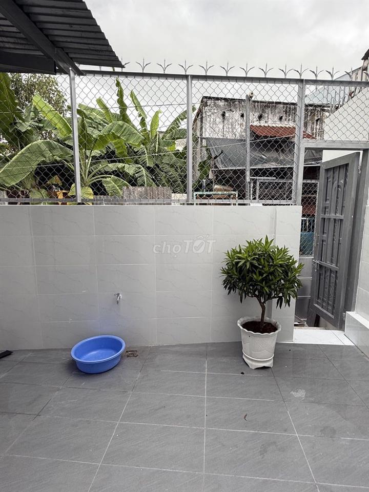 Bán nhà mặt tiền Phạm Thế Hiển Phường 7 Quận 8. Nhà đối diện sông