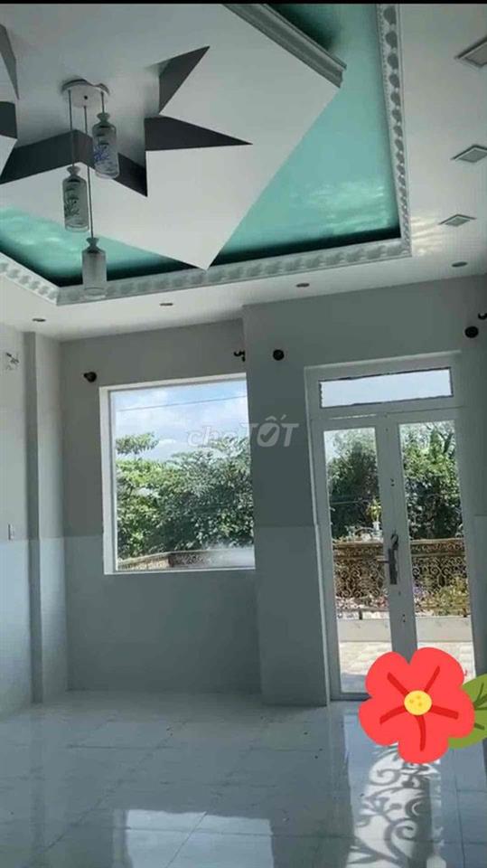 nha mặt tiền