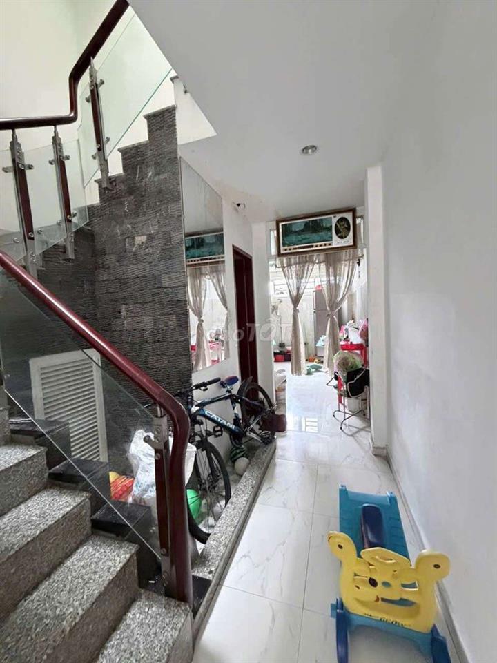 Nhà hẻm 653 Phạm thế hiển dt: 3,5m x 14m, 2 lầu st
