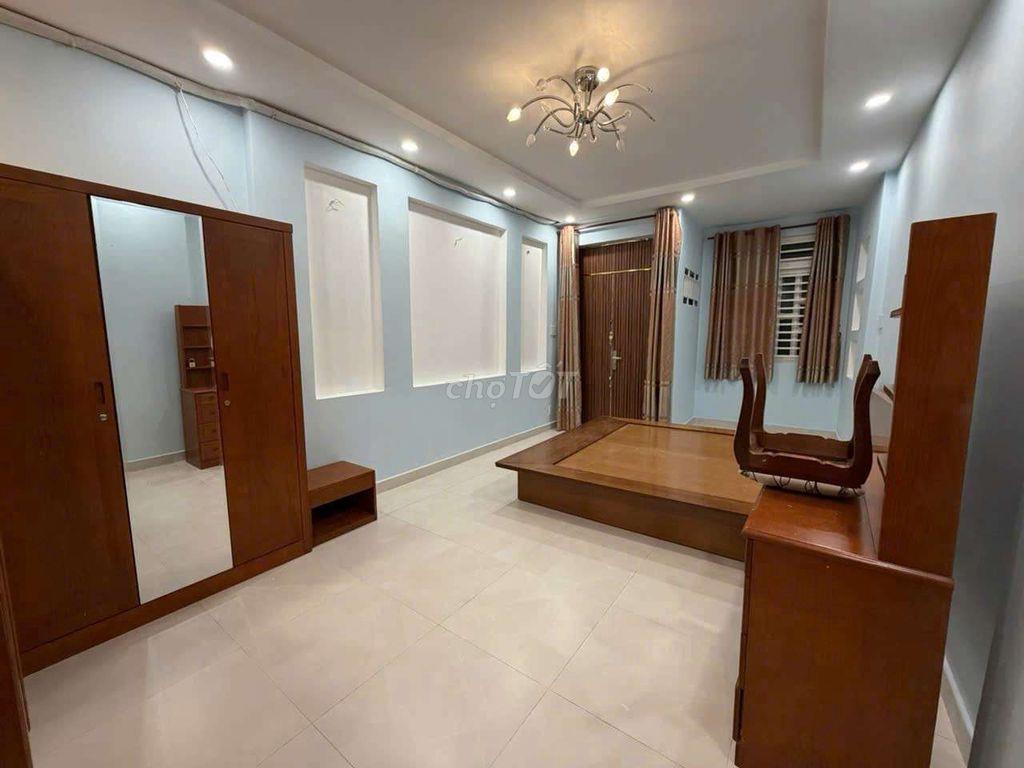 Nhà MT đường nhựa 14m F4Q8 dt: 3,53mx12,5m, nở hậu 3,7m, 2 lầu 