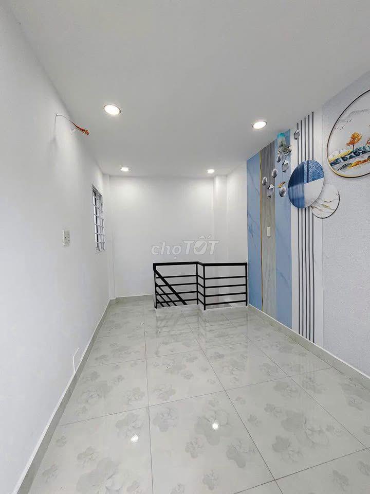 CHÍNH CHỦ KẸT TIỀN BÁN CĂN NHÀ NHỎ HẺM XE HƠI Ở QUẬN 8