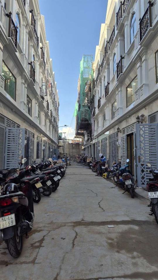 NHÀ MỚI COMPOUND QUẬN 8