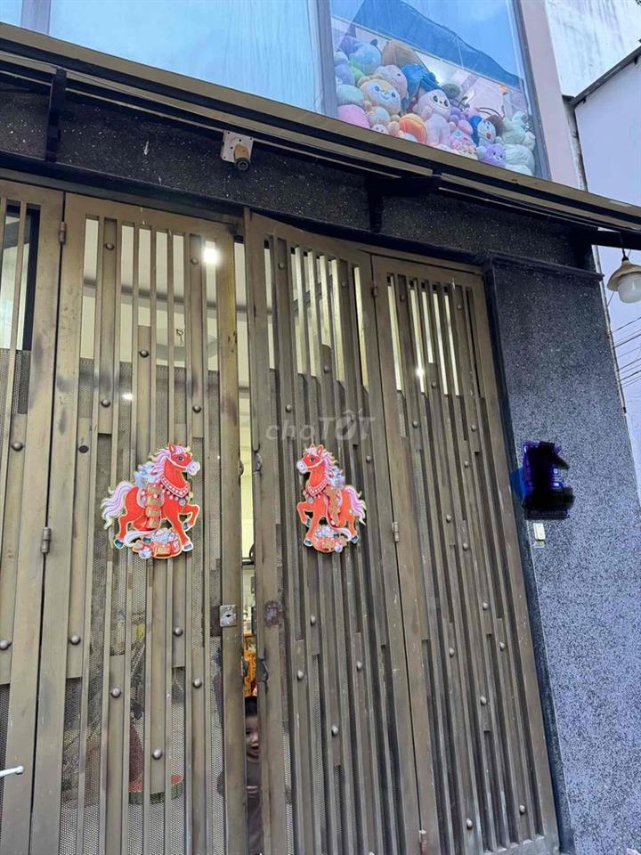 Bán nhà Lưu Hữu Phước