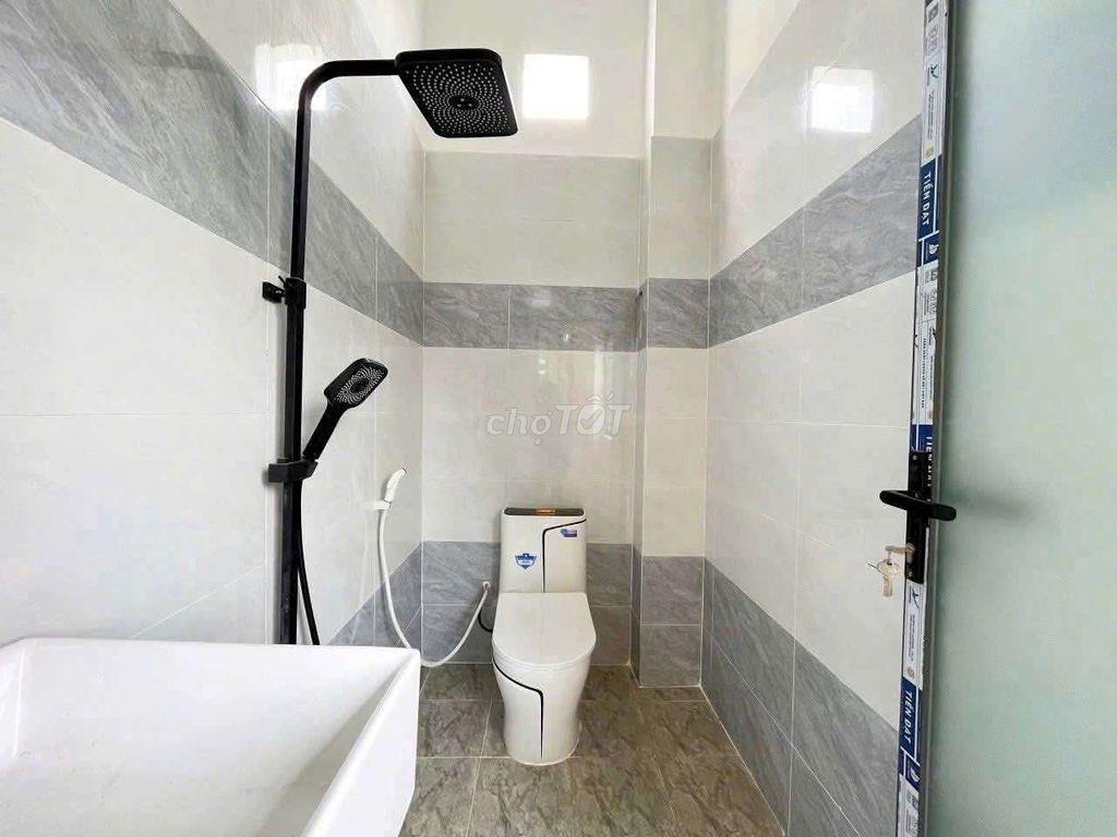 BÁN NHÀ CẤP 4, PHƯỜNG BÌNH ĐÔNG,Q8 2tỷ340