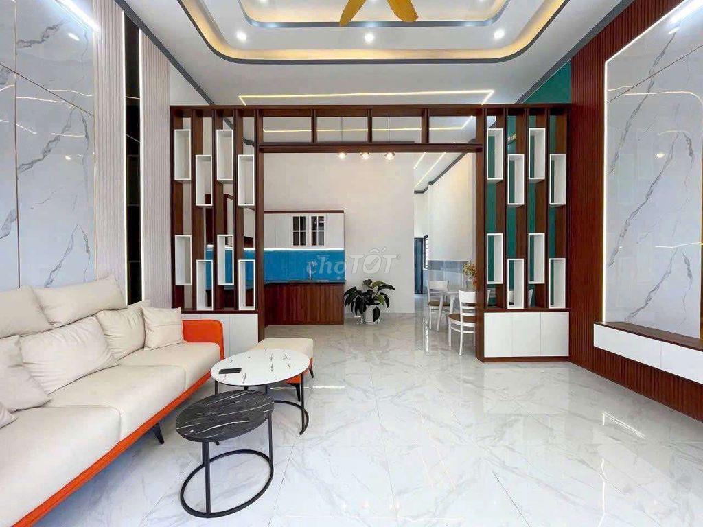 BÁN NHÀ CẤP 4, PHƯỜNG BÌNH ĐÔNG,Q8 2tỷ340
