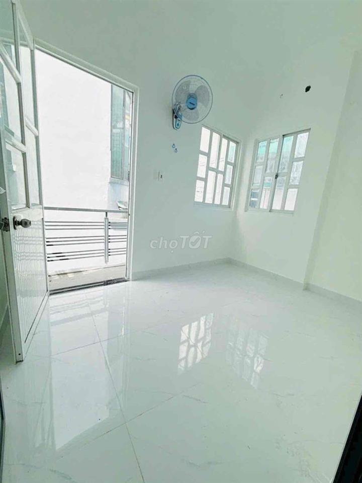 NHÀ BÁN CĂN GÓC  ĐƯỜNG BA ĐÌNH P8Q8: 2,58 TỶ