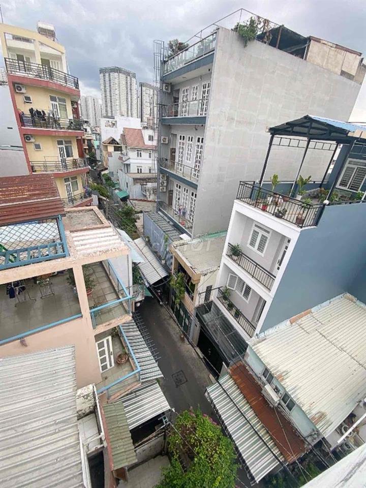 - NHÀ 5 TẦNG ÂU DƯƠNG LÂN – HẺM THÔNG 4M – 5 PHÒNG NGỦ – SỔ HỒNG HOÀN