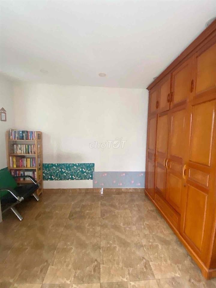 - NHÀ 5 TẦNG ÂU DƯƠNG LÂN – HẺM THÔNG 4M – 5 PHÒNG NGỦ – SỔ HỒNG HOÀN