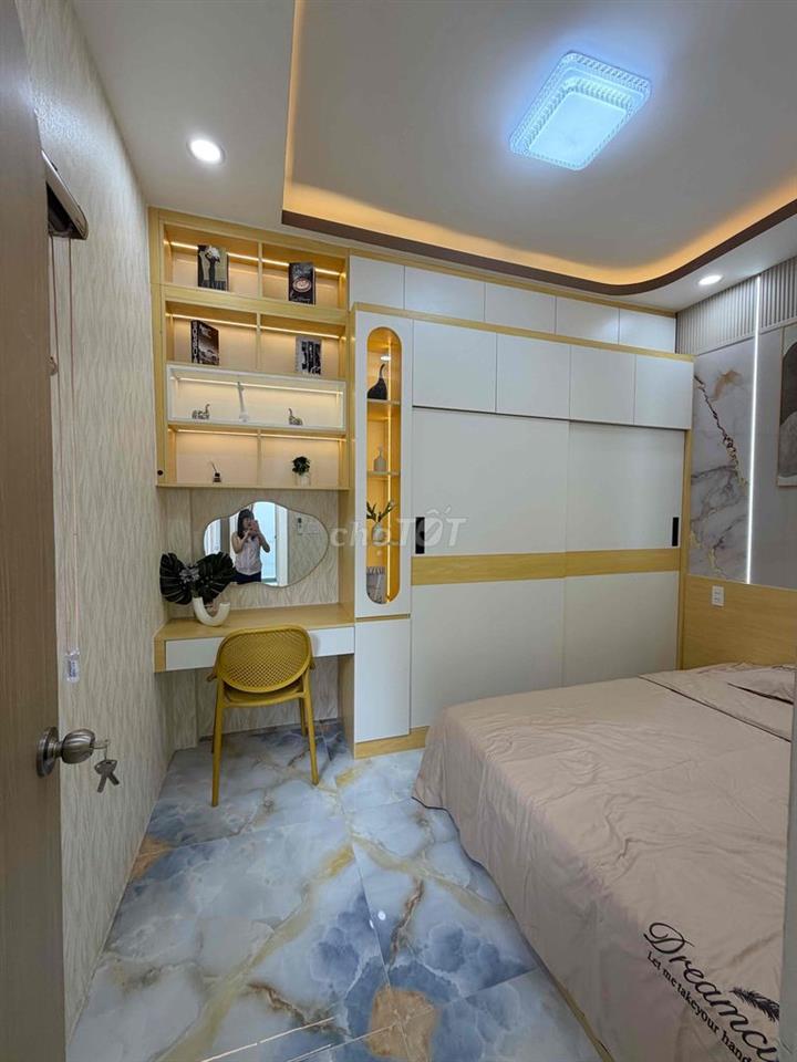 BÁN NHÀ CĂN GÓC , 3 TẦNG ÂU DƯƠNG LÂN Q8: NHỈN 5 TỶ