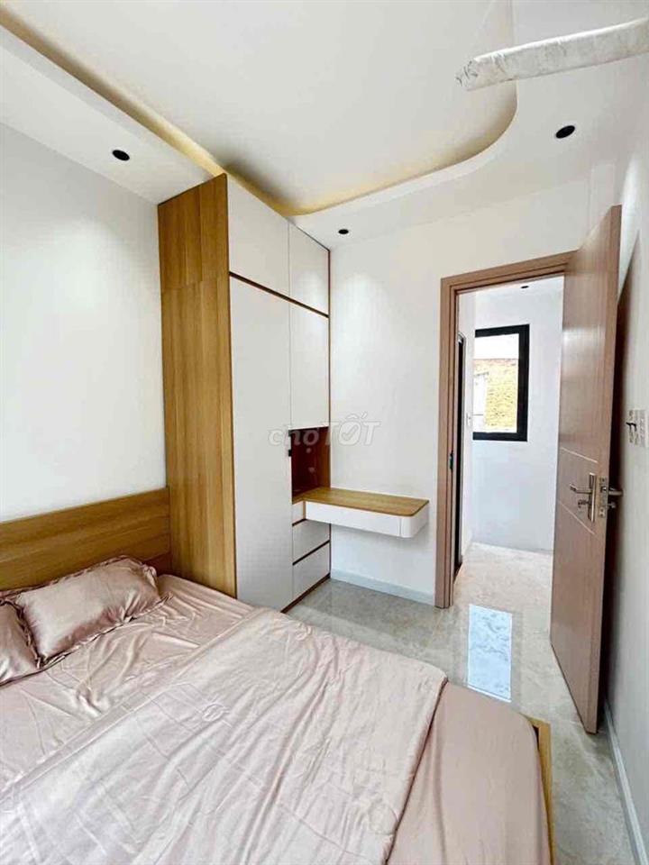 2,33TỶ 2 TẦNG FUN NỘI THẤT NGUYỄN DUY Q8