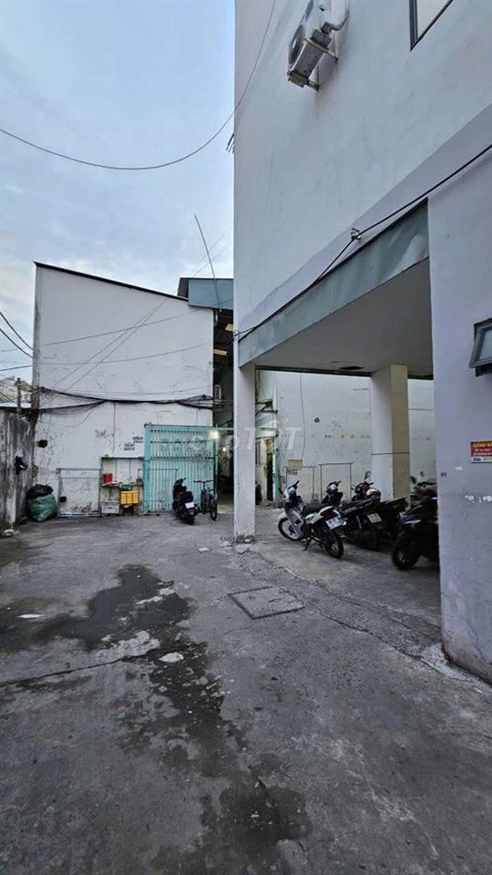 bán tòa nhà CHDV với hơn 60 P