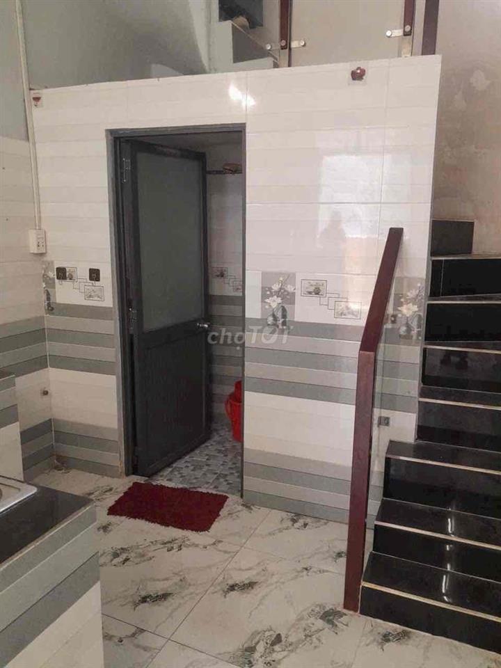 Nhà đẹp quận 8  dọn vào ngay giá rẽ