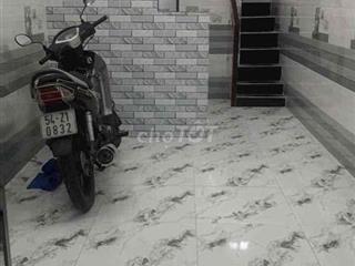 Nhà đẹp quận 8  dọn vào ngay giá rẽ