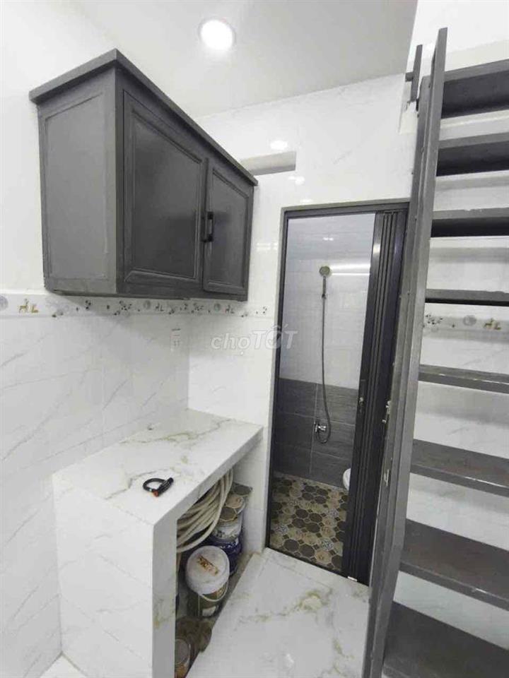 Nhà đẹp quận 8 Bình Đông sổ hồng riêng giá rẽ