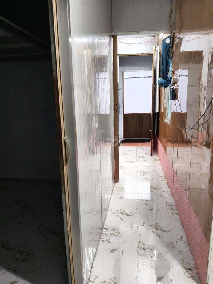 Cho thuê nhà ngang 3,2 x7, 1 trệt, 1 lầu, 2 pm,1wc