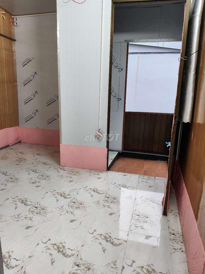 Cho thuê nhà ngang 3,2 x7, 1 trệt, 1 lầu, 2 pm,1wc