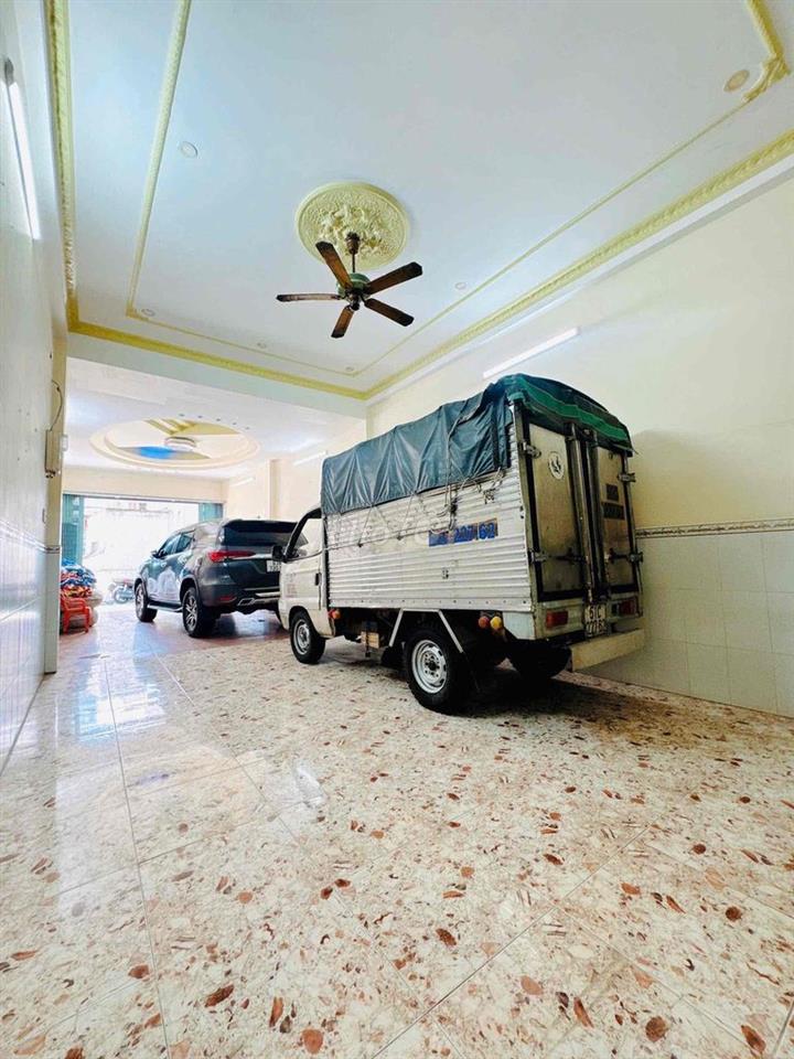 Mặt tiền Q8 thương lượng mạnh chínb chủ
