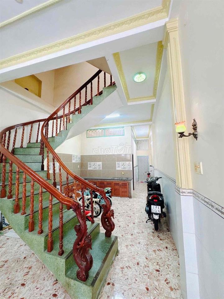 Mặt tiền Q8 thương lượng mạnh chínb chủ