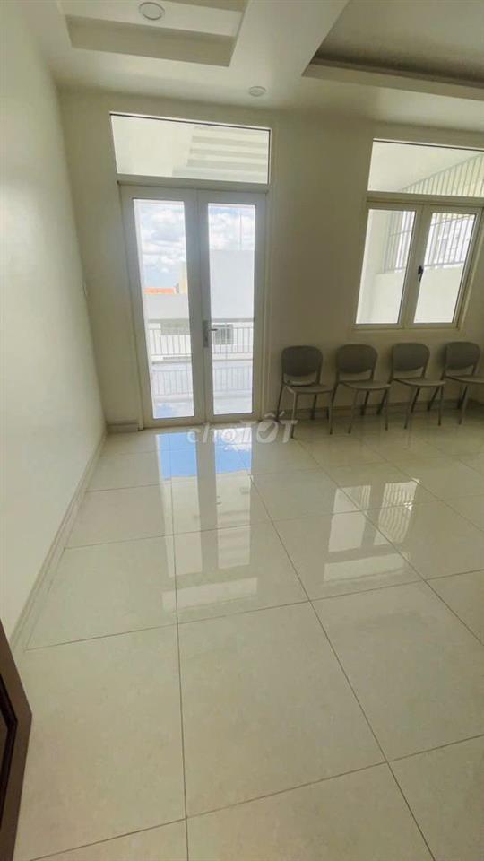 Nhà 3 Lầu  Tạ Quang Bửu - 4.5m x 20m -90m2 - Ngay Công Viên P5 Q8