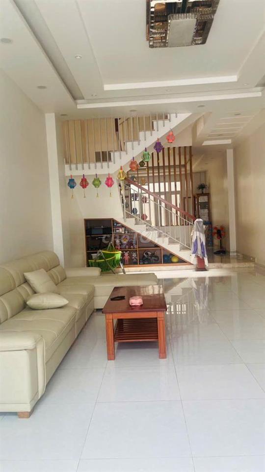 Nhà 3 Lầu  Tạ Quang Bửu - 4.5m x 20m -90m2 - Ngay Công Viên P5 Q8