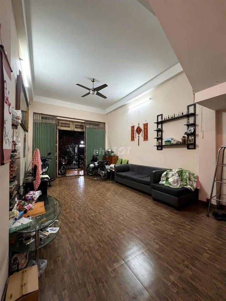 Không Có Căn Thứ 2 , Giảm  Gía 1 Tỷ  Nhà 3 Lầu -100m2 -4pn Đường 12m