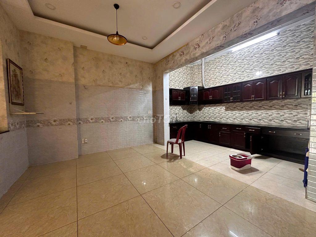 Giảm Ngay 1 Tỷ Bán Nhà 3 Lầu KDC Phú Lợi Đường 20m - 6m X 18m - 108m2