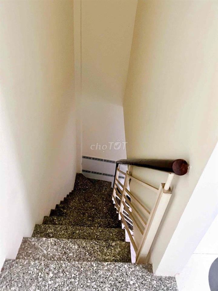 Bán nhà Âu Dương Lân quận 8