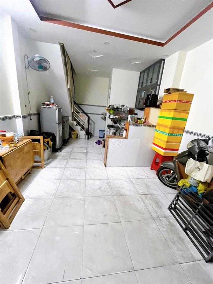 Bán nhà Âu Dương Lân quận 8