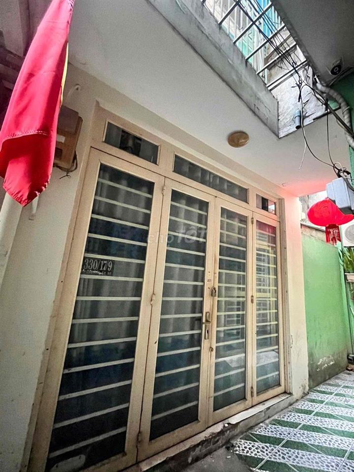 Bán nhà Âu Dương Lân quận 8