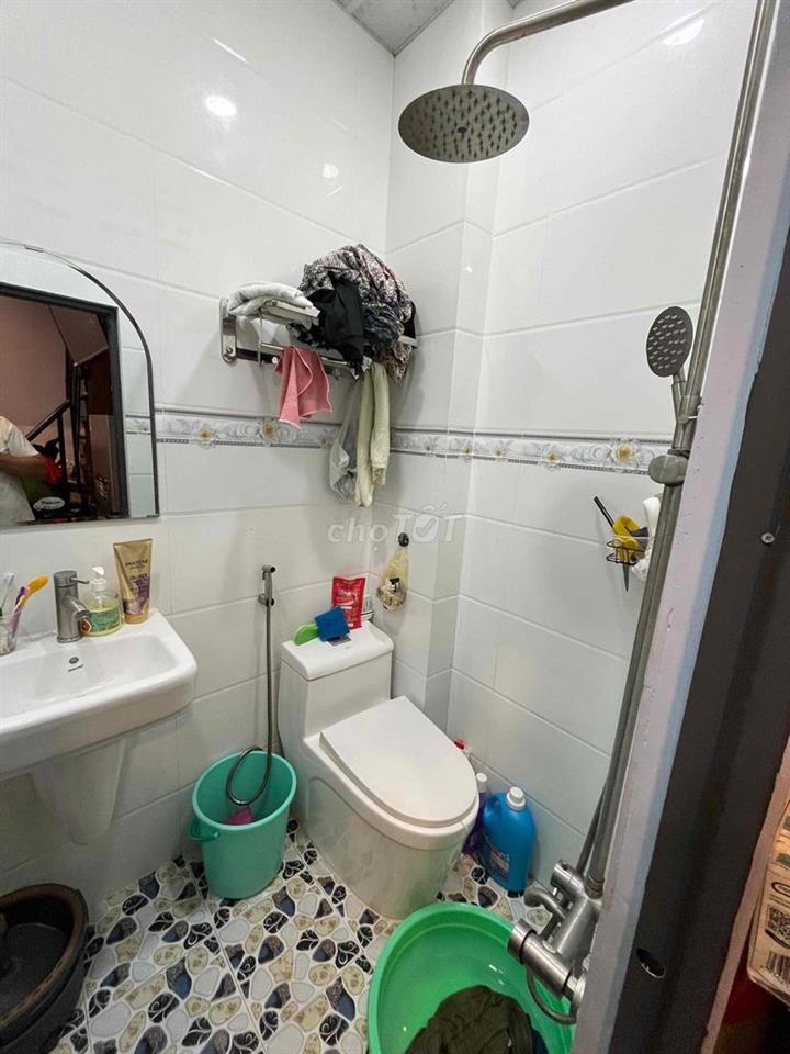 Cho Thuê nhà P14 Q8. phù hợp gd ở lâu dài