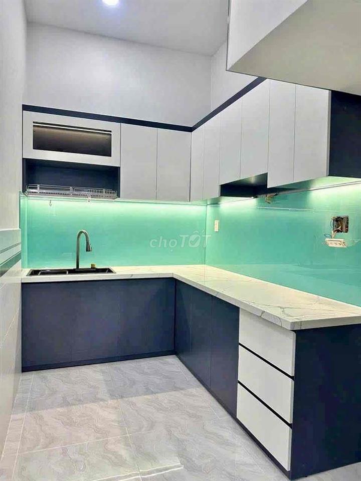 💸💸Giá thuê: 12.triệu/tháng + cọc 2 tháng 🏡🏡CHO THUÊ NHÀ NGUYÊN CĂN mới