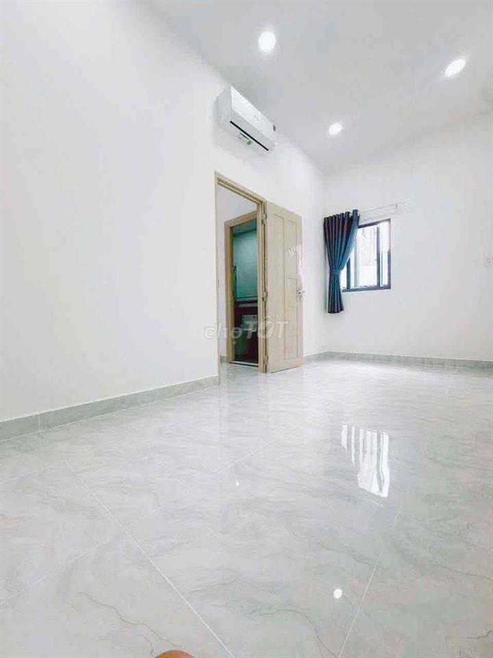 💸💸Giá thuê: 12.triệu/tháng + cọc 2 tháng 🏡🏡CHO THUÊ NHÀ NGUYÊN CĂN mới