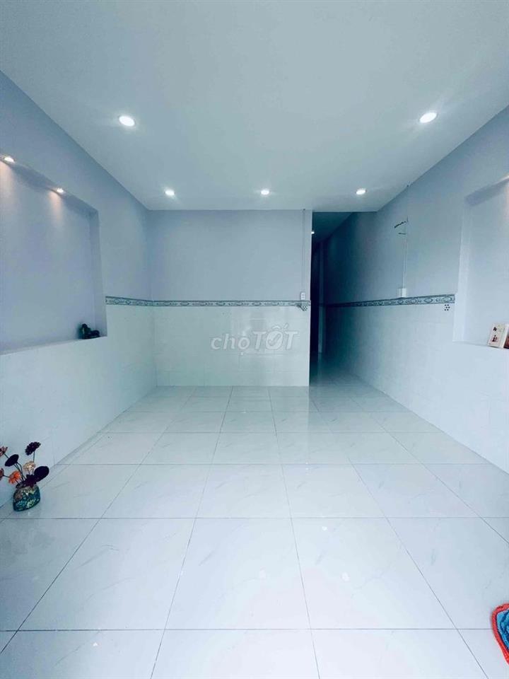 🏠Cho thuê nhà nguyên căn hẻm C Phạm Hùng Bình Hưng  👉 Nhà mới Sơn sữa