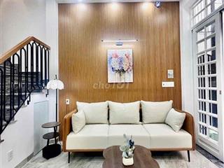 - 💵 : 12tr5 / tháng. Cọc 2th + 1th nhà - Nhà thuê Âu Dương Lân P3 Q8