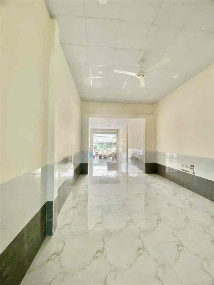 🏠Cho thuê nhà mặt tiền đ QL 50 xã Bình Hưng   Cách bến xe 🚃🚃 Q8 500 mé