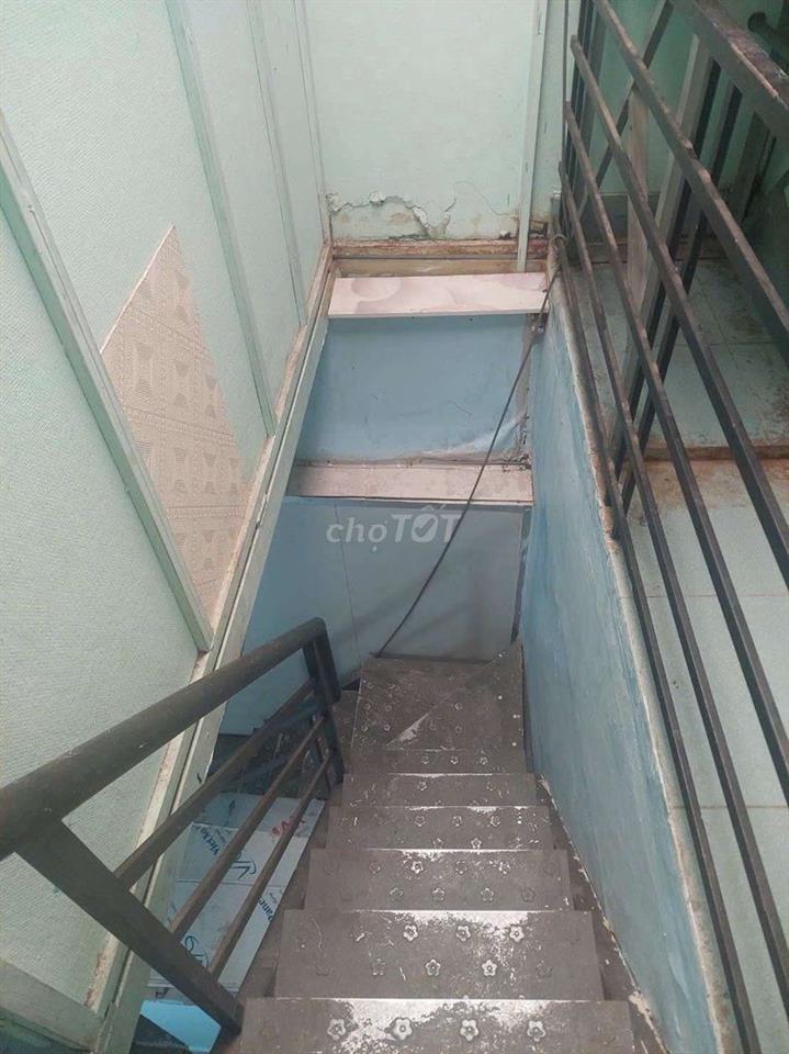 cho thuê nhà đường Phạm Hùng C2 DT.4m×16m } 1 lầu 2Phòng 2toilet hẽm5m