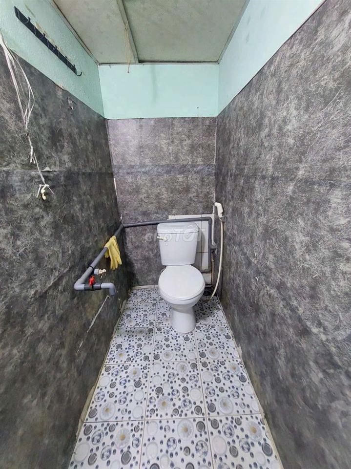 cho thuê nhà đường Phạm Hùng C2 DT.4m×16m } 1 lầu 2Phòng 2toilet hẽm5m