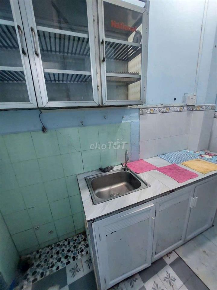 cho thuê nhà đường Phạm Hùng C2 DT.4m×16m } 1 lầu 2Phòng 2toilet hẽm5m