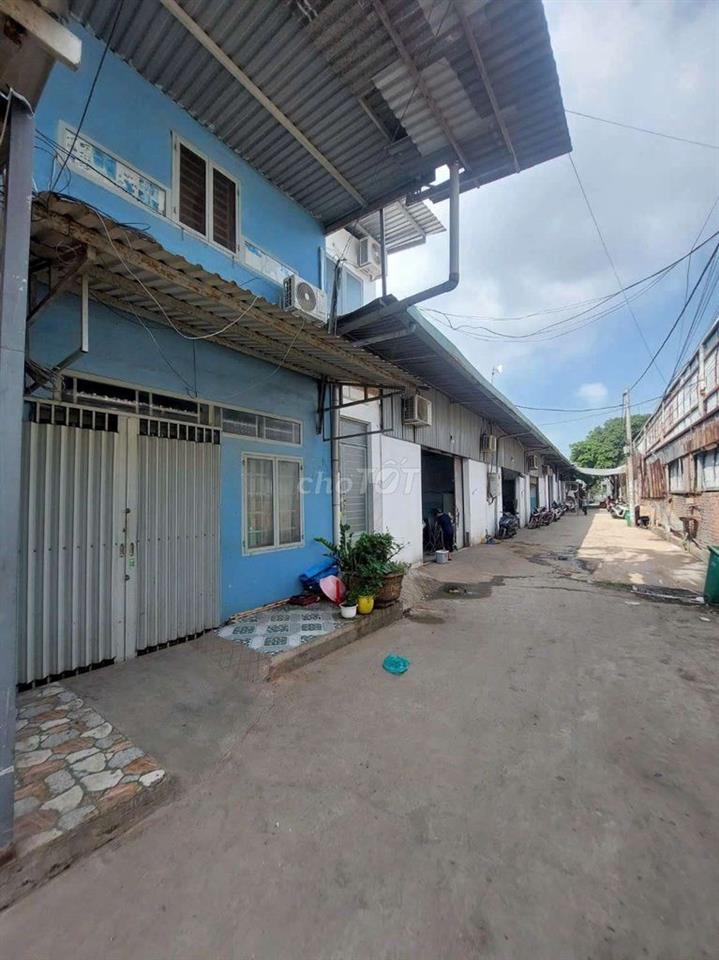 cho thuê nhà đường Phạm Hùng C2 DT.4m×16m } 1 lầu 2Phòng 2toilet hẽm5m