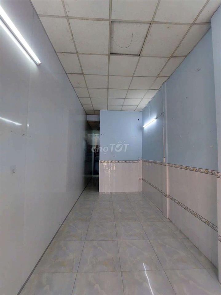 cho thuê nhà đường Phạm Hùng C2 DT.4m×16m } 1 lầu 2Phòng 2toilet hẽm5m