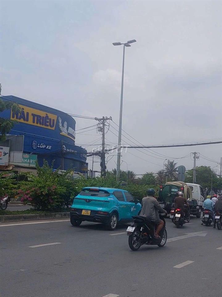 cho thuê nhà Mặt Tiền hẽm đường Phạm Hùng C7 DT.5m×12m } 1Lững 2Phòng 