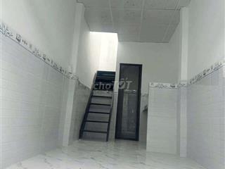 cho thuê nhà đường Phạm Hùng C10 DT.3m×6m } 1 lầu 1 Phòng 1 toilet.