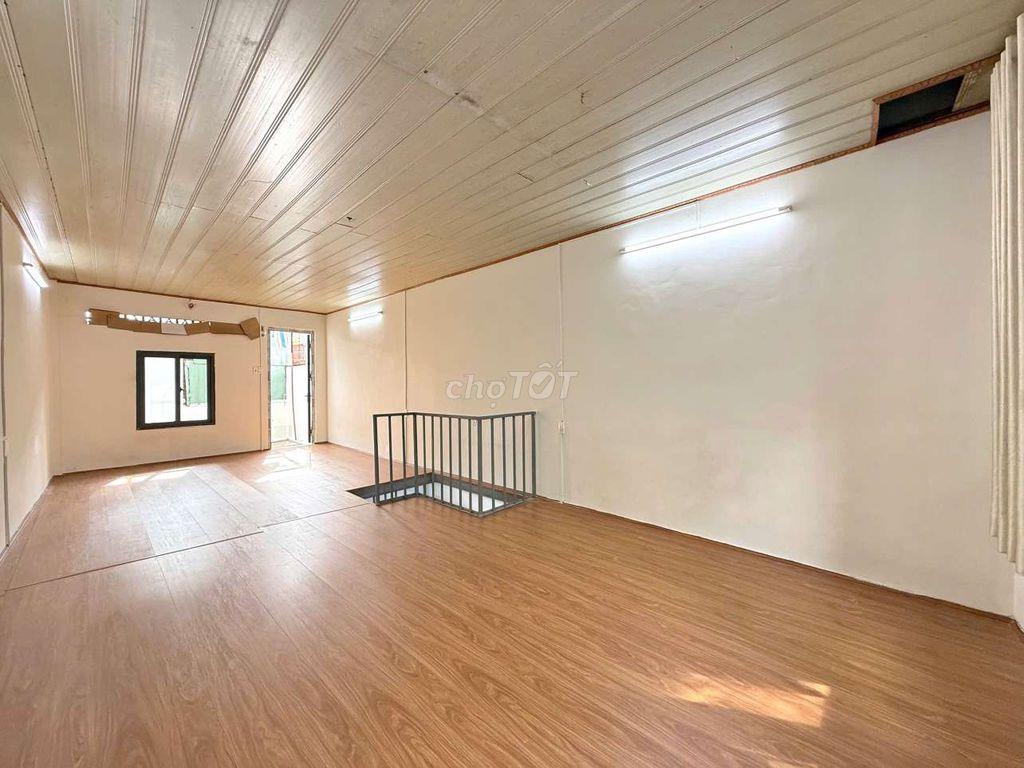 Cho thuê nhà đường Phạm Thế Hiển P6 DT.4m×12m } 1 Lầu 1 Phòng suốt 2wc