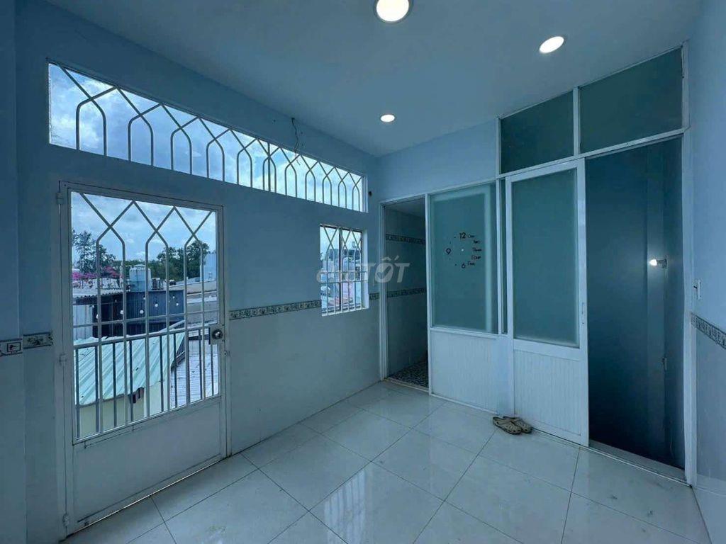 Cho thuê nhà Mặt Tiền đường Phạm Thế Hiển P4.Q8 DT.3m2×6m. 1Lầu 1Phòng