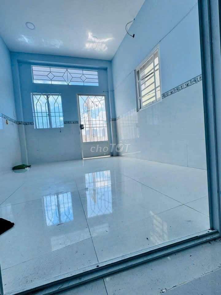 Cho thuê nhà Mặt Tiền đường Phạm Thế Hiển P4.Q8 DT.3m2×6m. 1Lầu 1Phòng