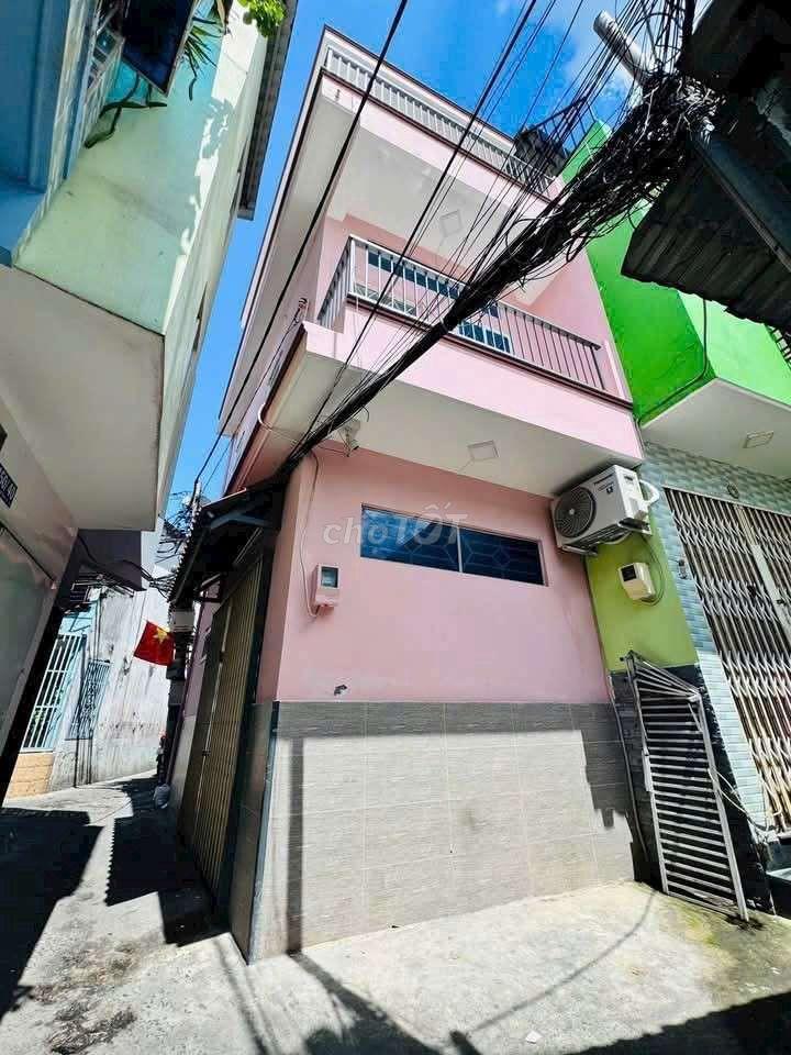 Cho thuê nhà Mặt Tiền đường Phạm Thế Hiển P4.Q8 DT.3m2×6m. 1Lầu 1Phòng