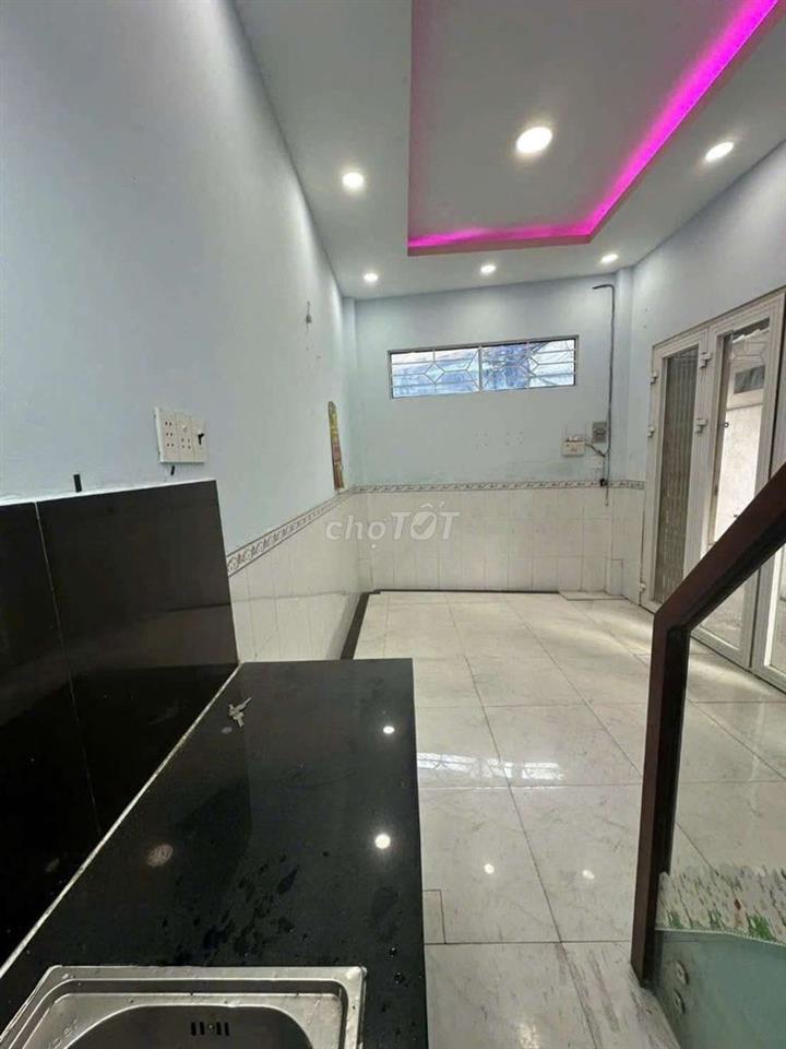 Cho thuê nhà Mặt Tiền đường Phạm Thế Hiển P4.Q8 DT.3m2×6m. 1Lầu 1Phòng