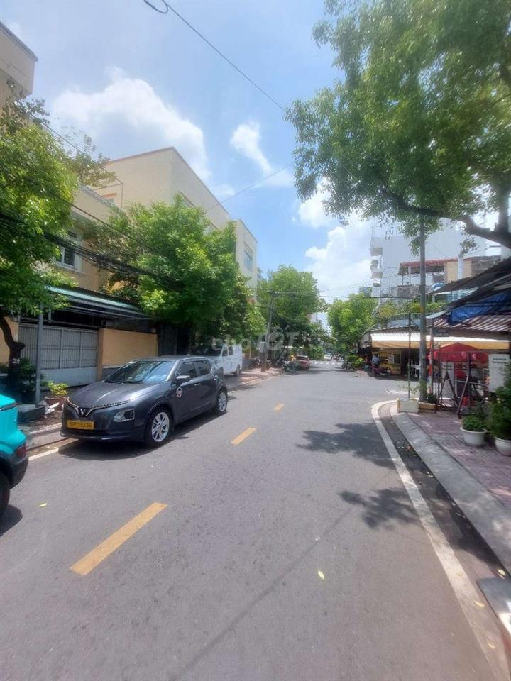 Cho thuê nhà MT đường Đông Hồ & Phạm Thế Hiển P4.Q8 DT.3m5×14m } 1 Lầu