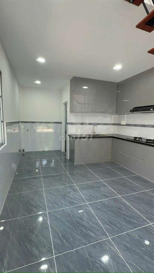 cho thuê nhà mặt tiền đường Đặng Thúc Liêng P4.Q8. DT.3m5×15m } 2 Lầu.