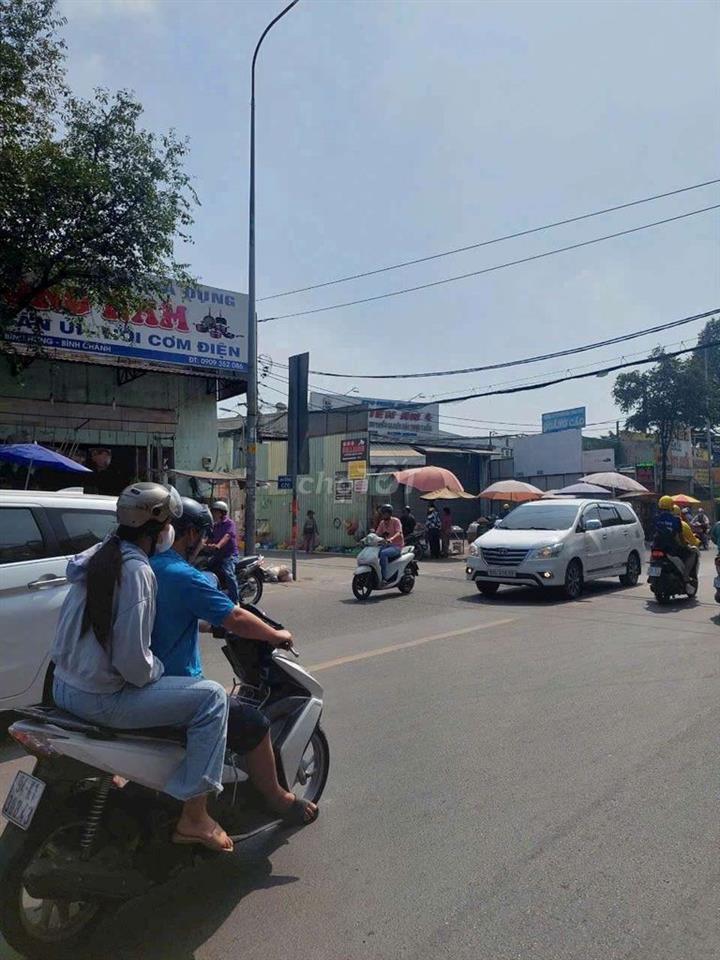 cho thuê nhà mặt tiền đường Đặng Thúc Liêng P4.Q8. DT.3m5×15m } 2 Lầu.